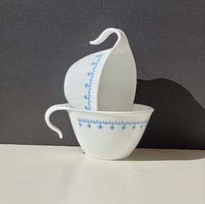 2 Teacup Hook Handle Corelle Blue Snowflake Living Ware Macrame Vintage 70s